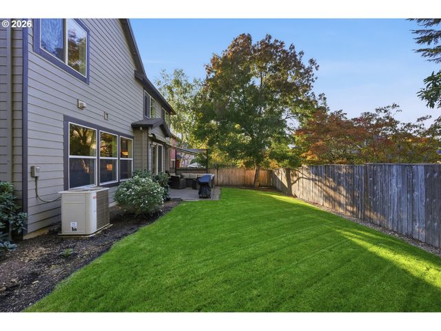 4913 E MASTERS Dr, Newberg, OR 97132
