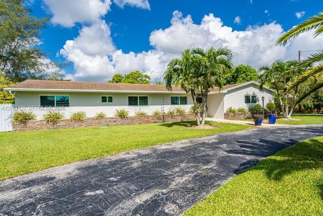 18900 SW 127th Avenue, Miami, FL 33177