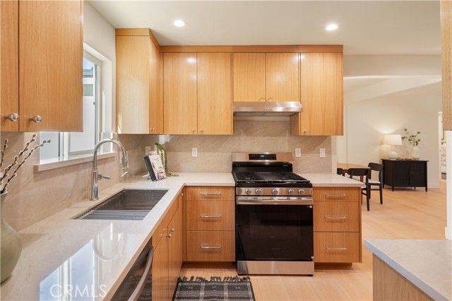 2039 Rutgers, Long Beach, CA 90815