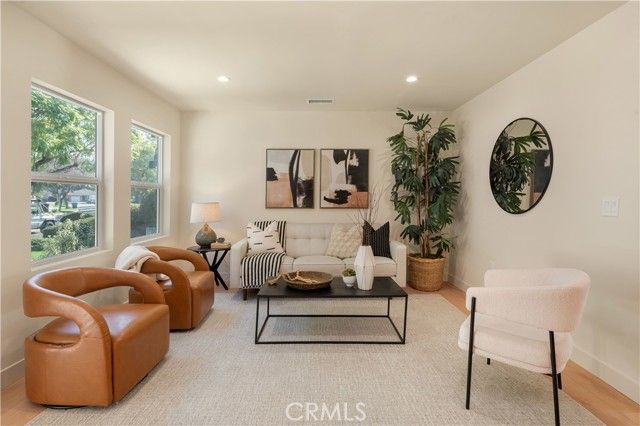 2039 Rutgers, Long Beach, CA 90815