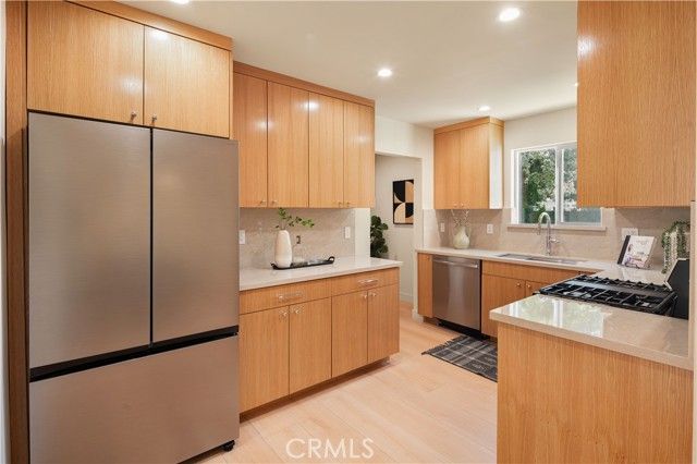 2039 Rutgers, Long Beach, CA 90815