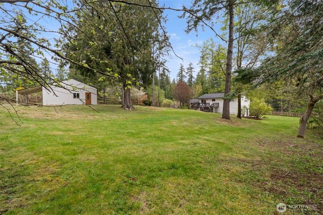 4631 E Grapeview Loop Road, Allyn, WA 98524