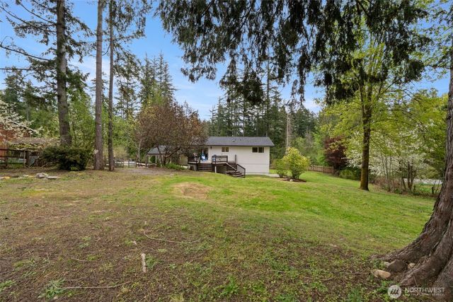 4631 E Grapeview Loop Road, Allyn, WA 98524