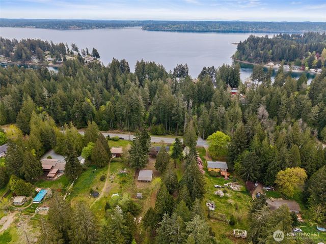 4631 E Grapeview Loop Road, Allyn, WA 98524