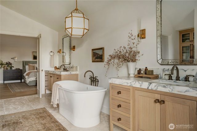 1016 5th Street, Kirkland, WA 98033