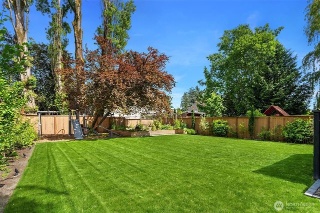 1016 5th Street, Kirkland, WA 98033