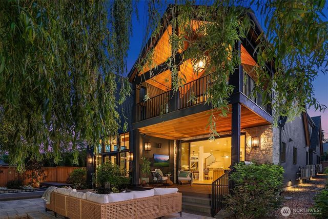 1016 5th Street, Kirkland, WA 98033