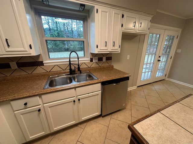 13 Deerwood Drive, Sheridan, AR 72150