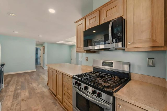 789 Green Valley Road Road 108, Watsonville, CA 95076