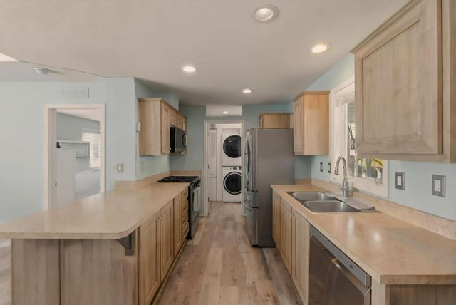 789 Green Valley Road Road 108, Watsonville, CA 95076