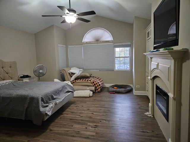 1178 Longford Road, Bartlett, IL 60103