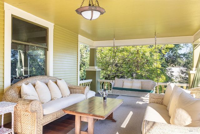 25 W Grant St, Healdsburg, CA 95448