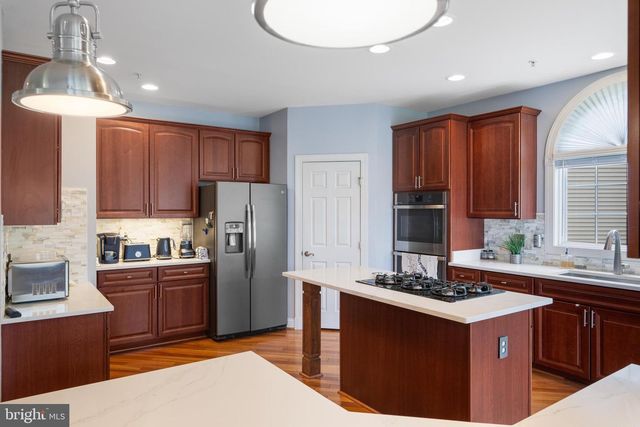13902 LAKE MEADOWS DR, Bowie, MD 20720