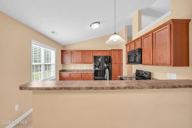 108 Beaver Creek Court, Jacksonville, NC 28540