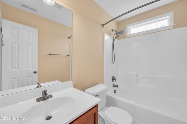 108 Beaver Creek Court, Jacksonville, NC 28540