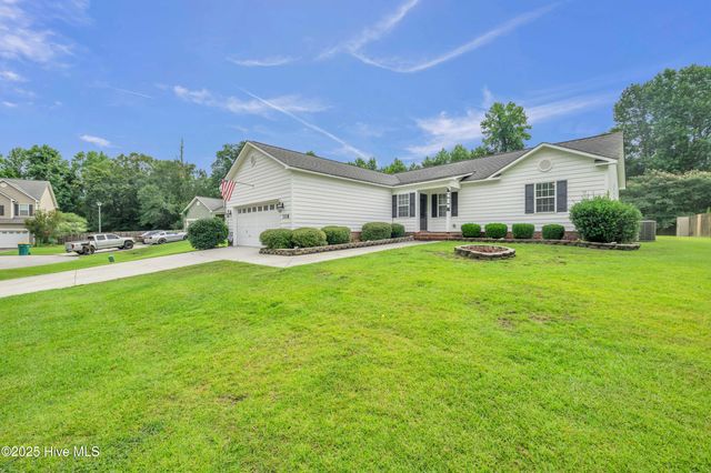 108 Beaver Creek Court, Jacksonville, NC 28540