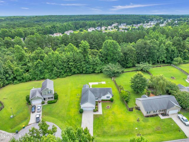 108 Beaver Creek Court, Jacksonville, NC 28540