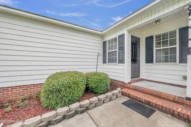 108 Beaver Creek Court, Jacksonville, NC 28540