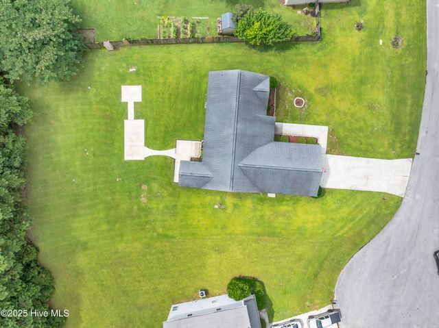 108 Beaver Creek Court, Jacksonville, NC 28540