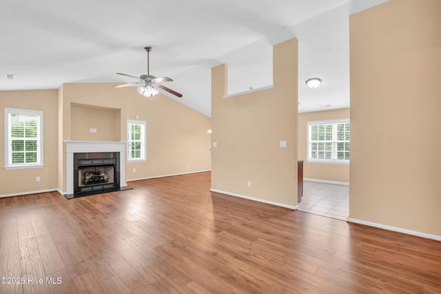 108 Beaver Creek Court, Jacksonville, NC 28540