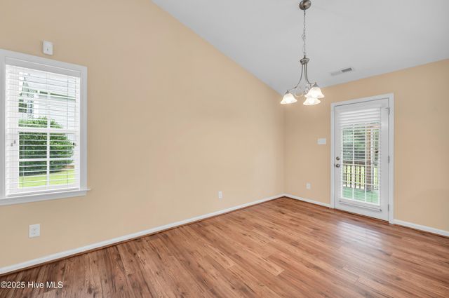 108 Beaver Creek Court, Jacksonville, NC 28540
