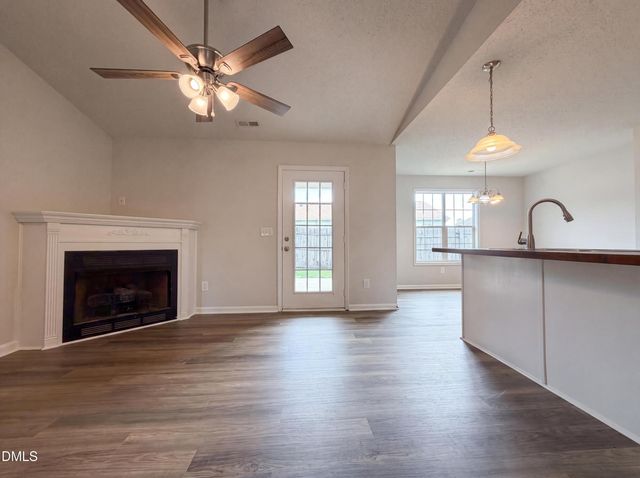 102 Reebe Circle, Selma, NC 27576