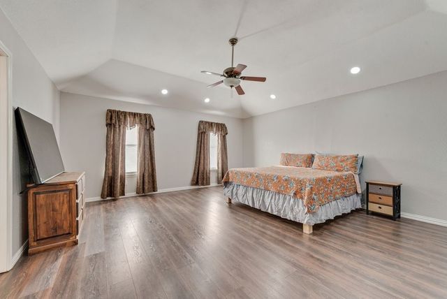 5701 Sea Breeze Lane, Fort Worth, TX 76135