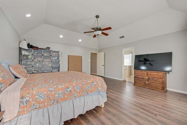 5701 Sea Breeze Lane, Fort Worth, TX 76135