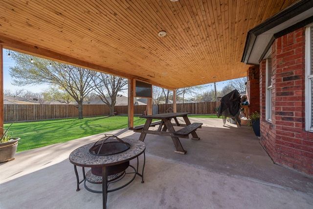 5701 Sea Breeze Lane, Fort Worth, TX 76135