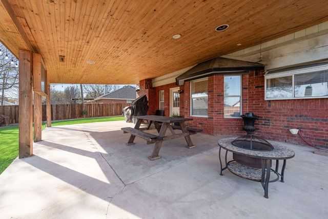 5701 Sea Breeze Lane, Fort Worth, TX 76135