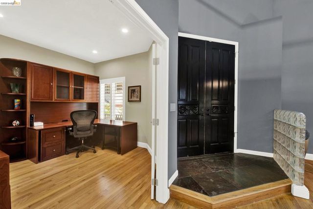 1637 N Clear Creek Place, Danville, CA 94526