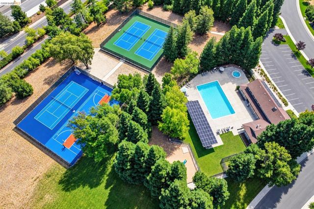 1637 N Clear Creek Place, Danville, CA 94526