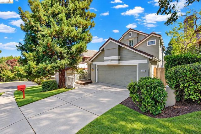 1637 N Clear Creek Place, Danville, CA 94526