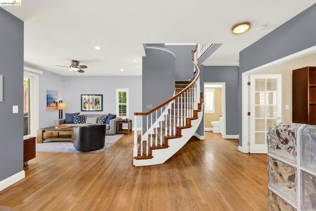 1637 N Clear Creek Place, Danville, CA 94526
