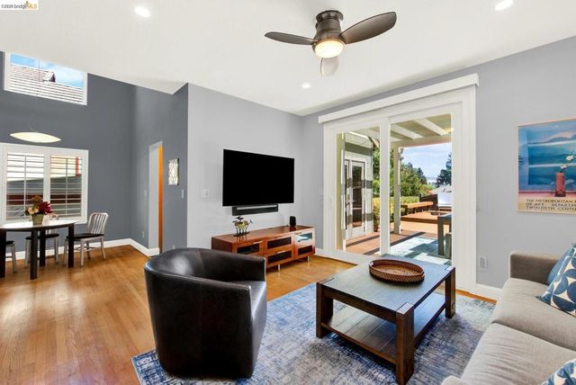1637 N Clear Creek Place, Danville, CA 94526