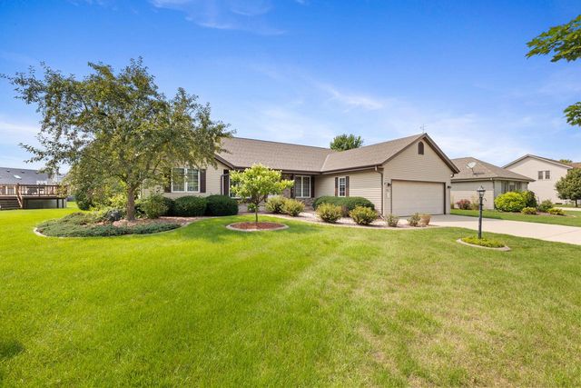 6871 S Dory DRIVE, Franklin, WI 53132