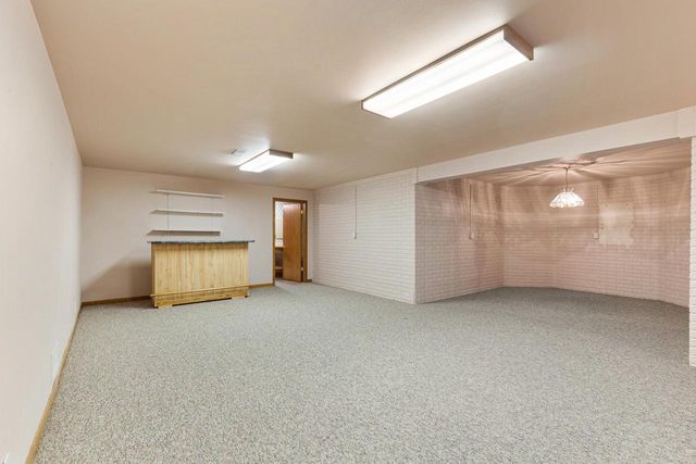 6871 S Dory DRIVE, Franklin, WI 53132