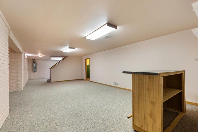 6871 S Dory DRIVE, Franklin, WI 53132