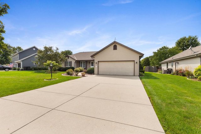 6871 S Dory DRIVE, Franklin, WI 53132