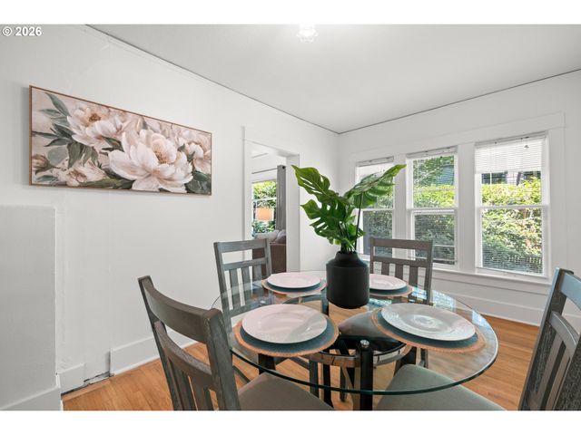 7738 Sw 31ST Ave, Portland, OR 97219