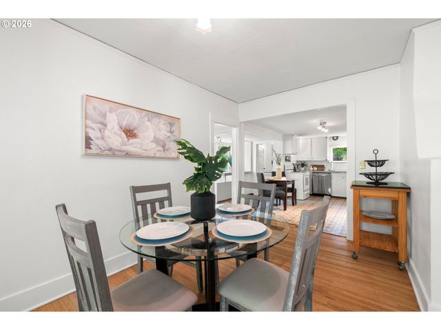 7738 Sw 31ST Ave, Portland, OR 97219