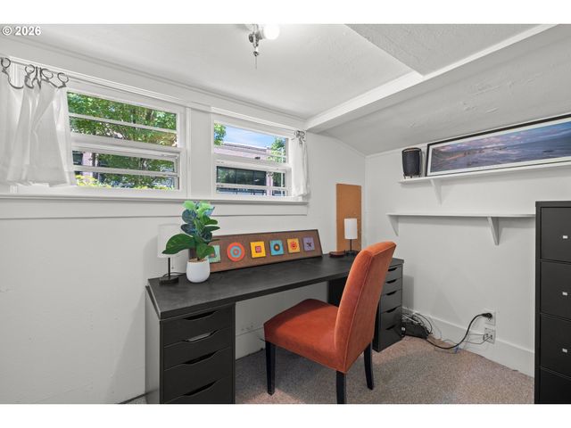 7738 Sw 31ST Ave, Portland, OR 97219