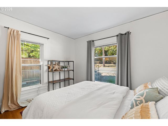7738 Sw 31ST Ave, Portland, OR 97219