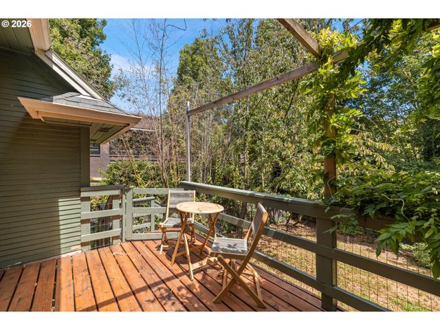 7738 Sw 31ST Ave, Portland, OR 97219