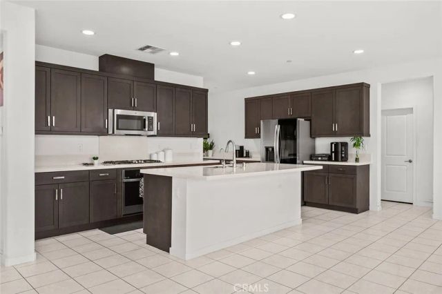 29633 Kearney Court, Winchester, CA 92596
