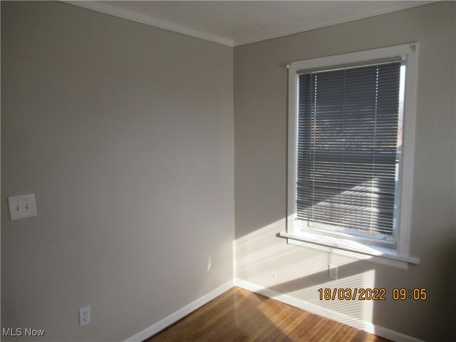 2015 Baxterly Avenue, Lakewood, OH 44107