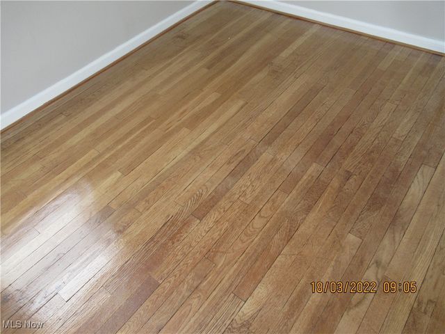 2015 Baxterly Avenue, Lakewood, OH 44107