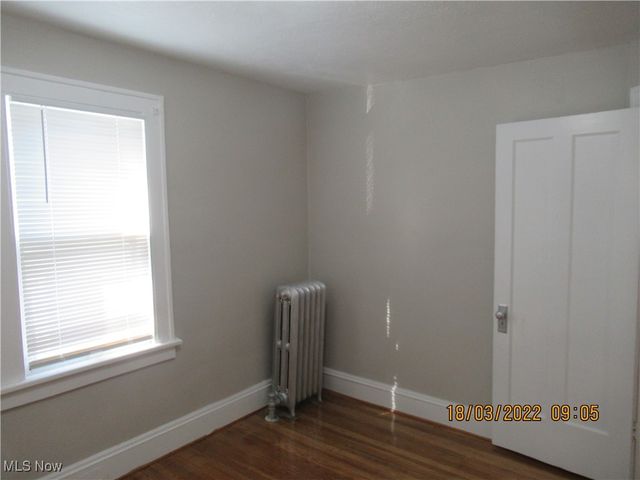 2015 Baxterly Avenue, Lakewood, OH 44107