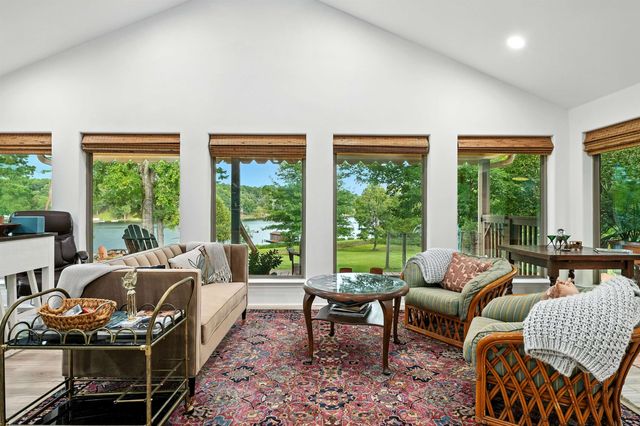 179 springlake dr, Gladewater, TX 75647