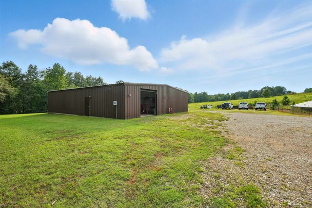 179 springlake dr, Gladewater, TX 75647